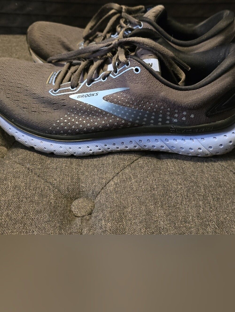 Brooks Women's Athletic Running Shoes - Black/Grey